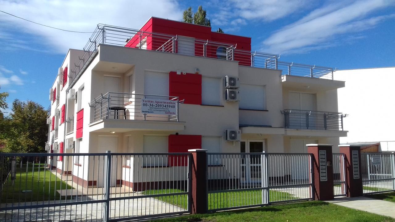 Veritas Apartment Zamardi Exterior photo